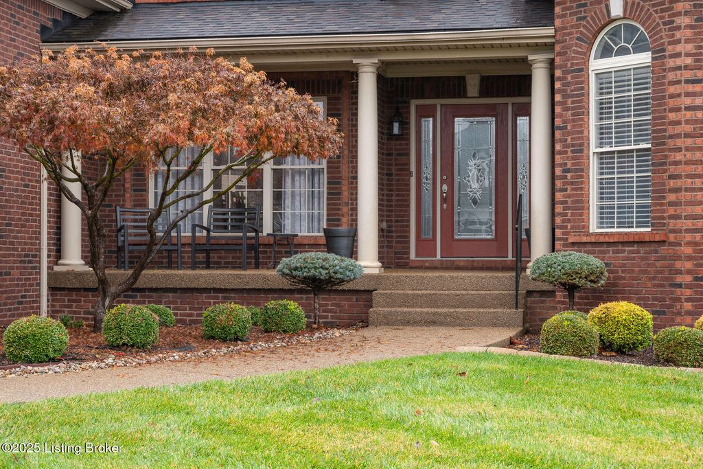 Photo of 11128 Little Spring Blvd, Louisville, KY 40291 (MLS # 1704053)