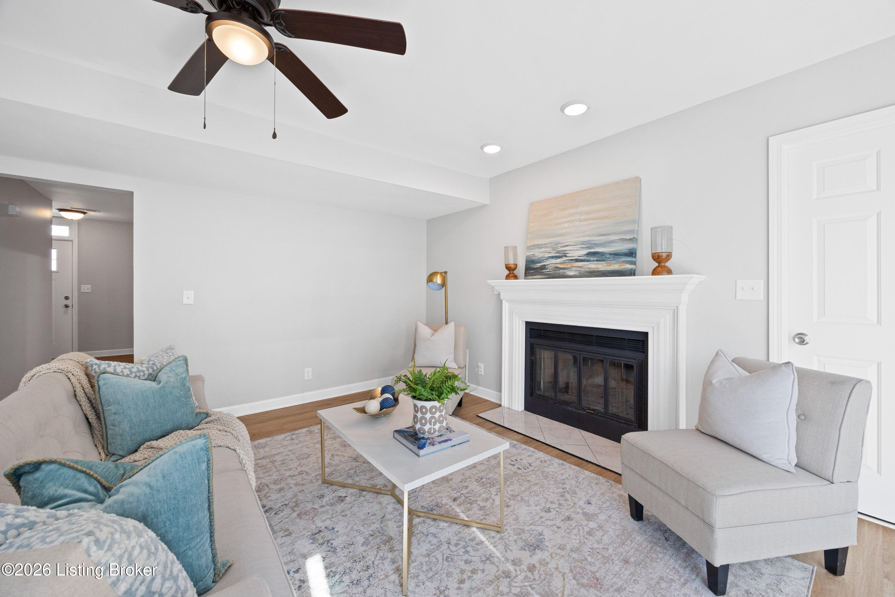 3103 Carriage Hill Dr