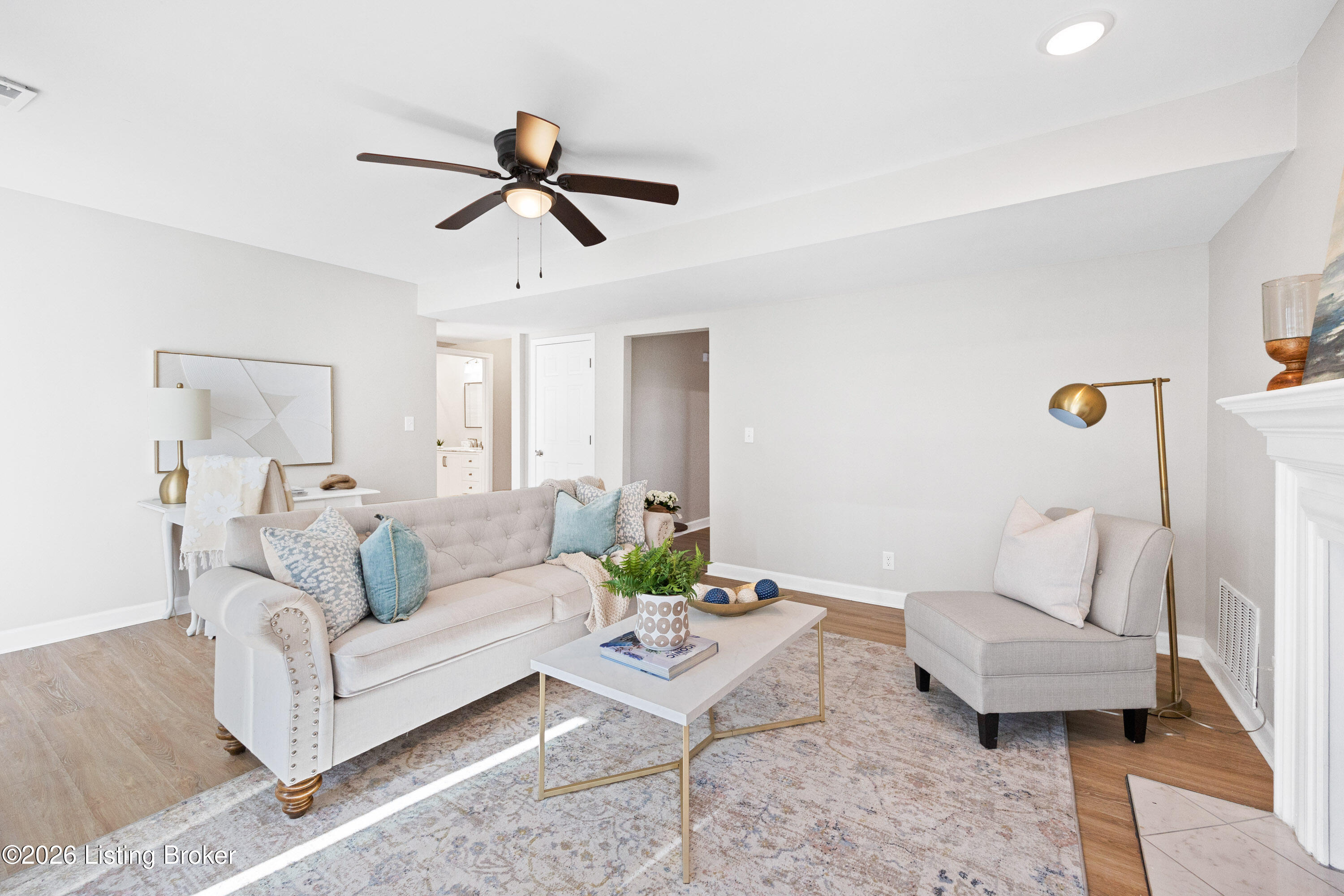 3103 Carriage Hill Dr