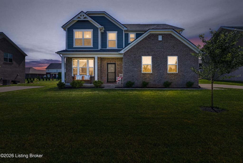 Photo of 1016 Buckthorn Trace, La Grange, KY 40031 (MLS # 1719043)