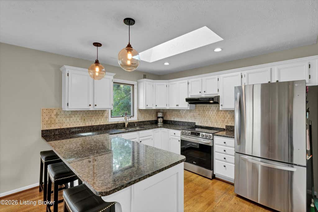 Photo of 3207 W Mount Zion Rd, Crestwood, KY 40014 (MLS # 1724691)