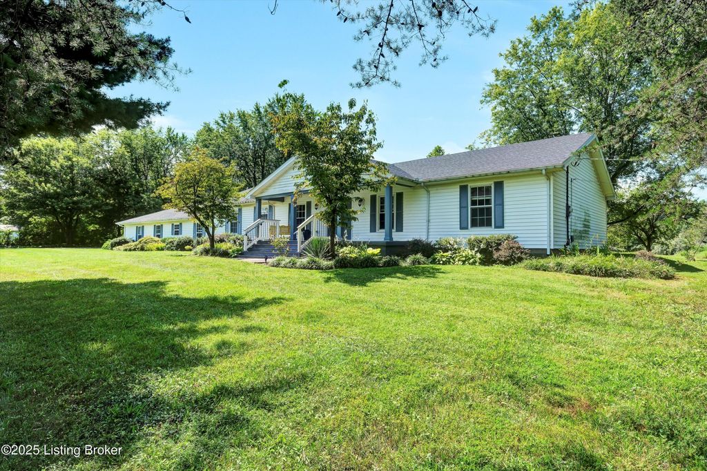 Photo of 4612 Glenarm Rd, Crestwood, KY 40014 (MLS # 1708143)