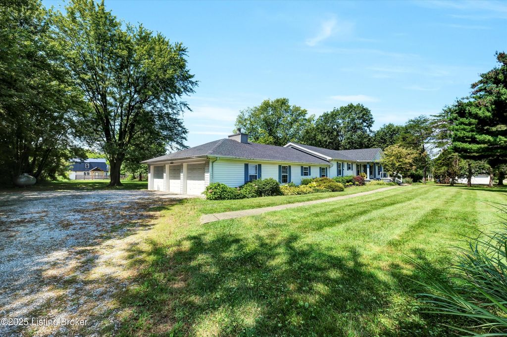 Photo of 4612 Glenarm Rd, Crestwood, KY 40014 (MLS # 1708143)