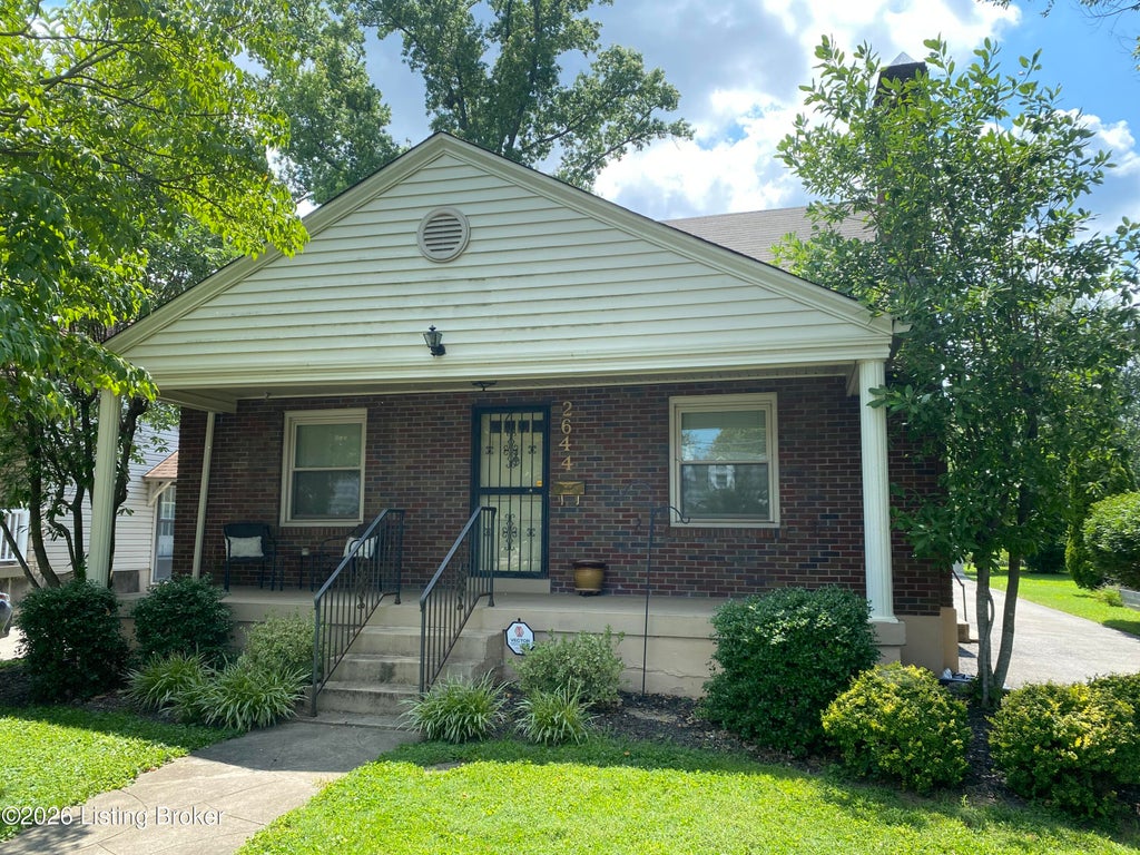 Photo of 2644 Drayton Dr, Louisville, KY 40205 (MLS # 1722864)