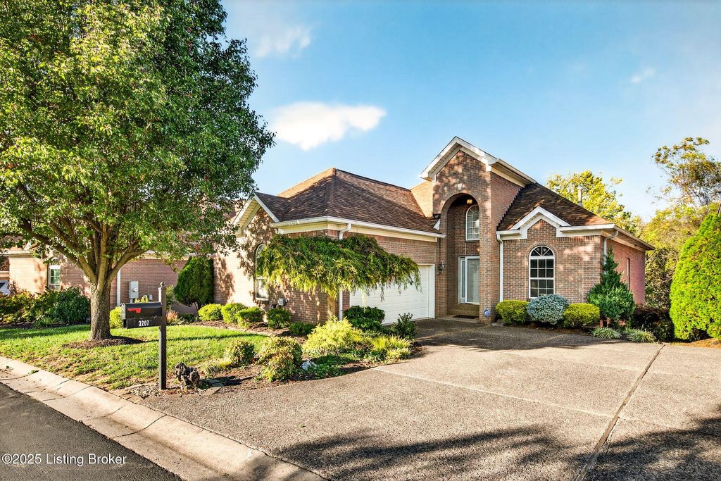 Photo of 3207 Hurstbourne Springs Dr, Louisville, KY 40220 (MLS # 1701658)