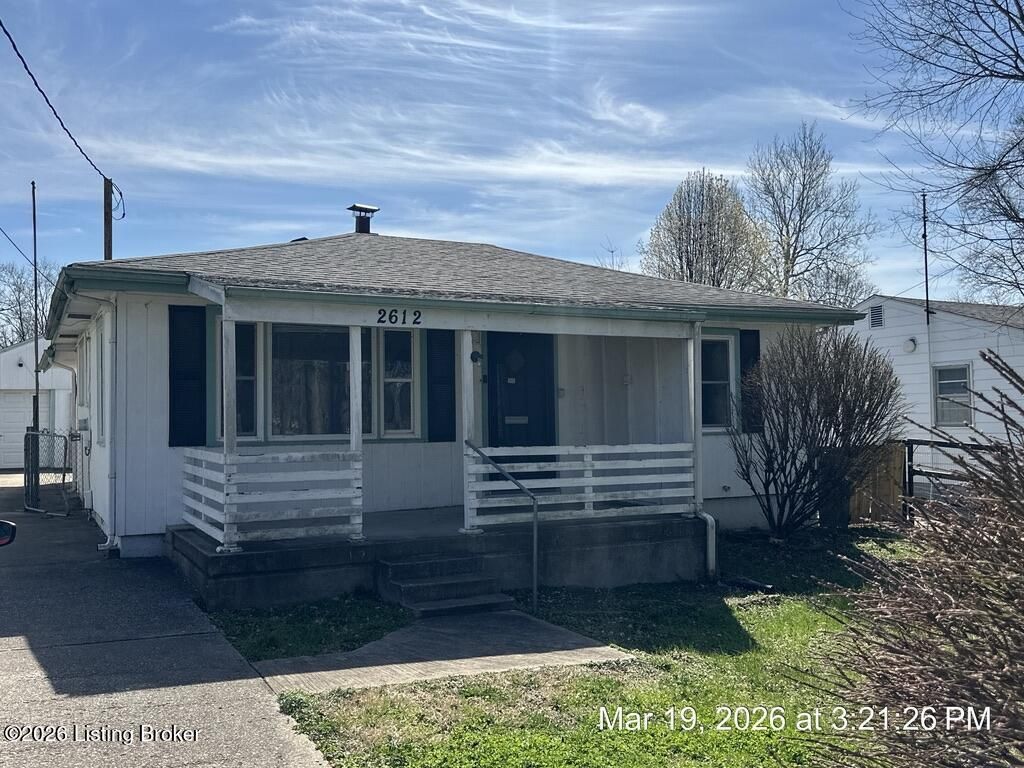 Photo of 2612 Franklin Ave, Louisville, KY 40216 (MLS # 1713097)