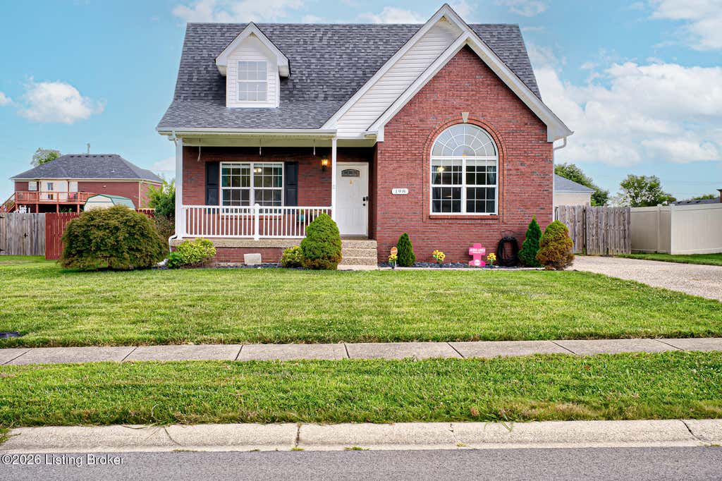 Photo of 198 Spencer Ln, Mt Washington, KY 40047 (MLS # 1726317)