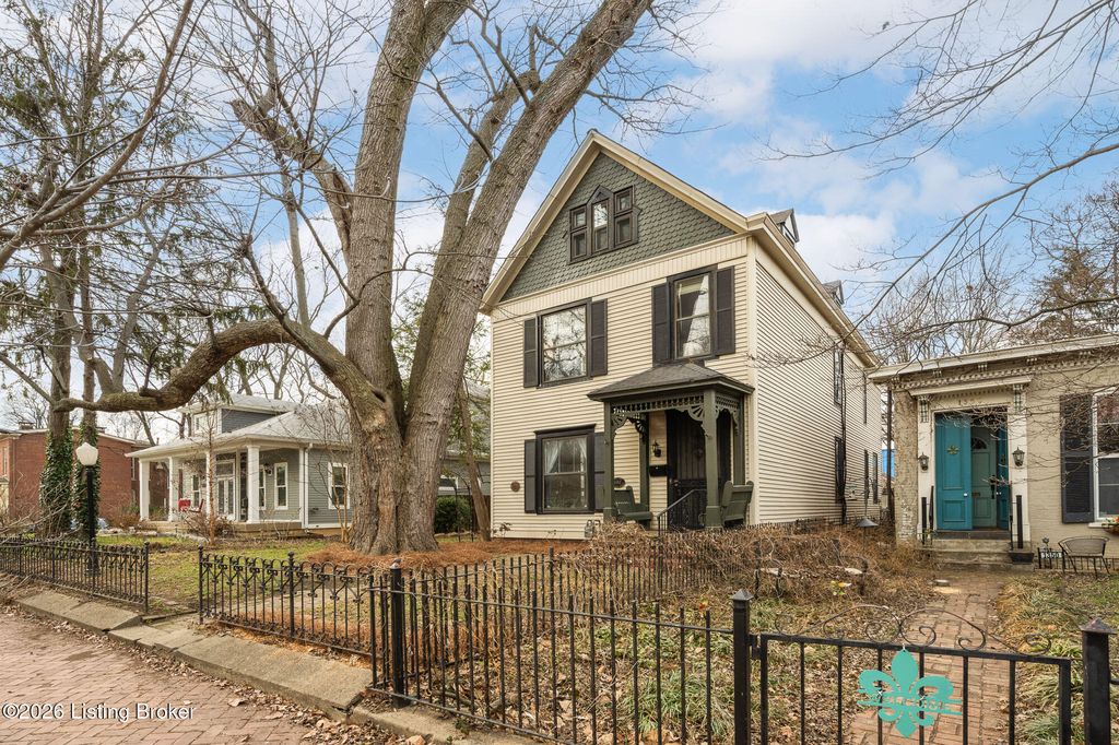 Photo of 1352 S 6th St, Louisville, KY 40208 (MLS # 1707084)