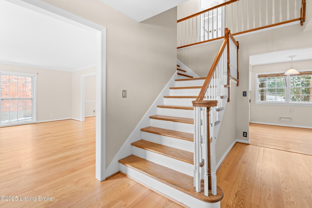 Photo of 2407 Branning Rd, Thornhill, KY 40222 (MLS # 1705141)