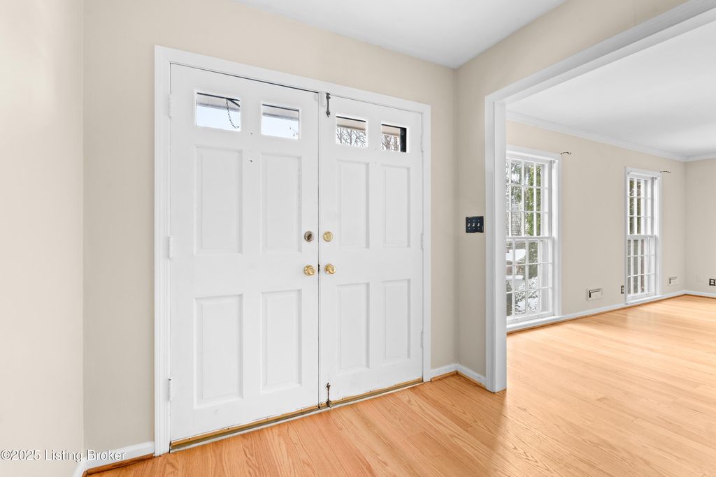 Photo of 2407 Branning Rd, Thornhill, KY 40222 (MLS # 1705141)