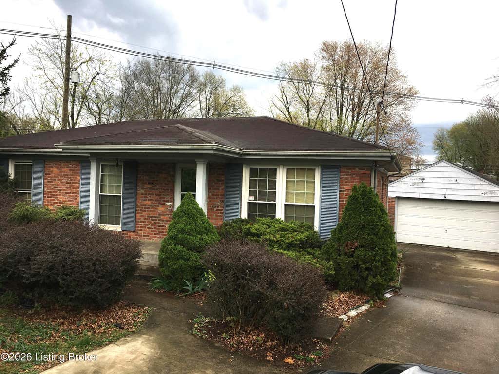 Photo of 205 S Evergreen Rd, Louisville, KY 40243 (MLS # 1727190)