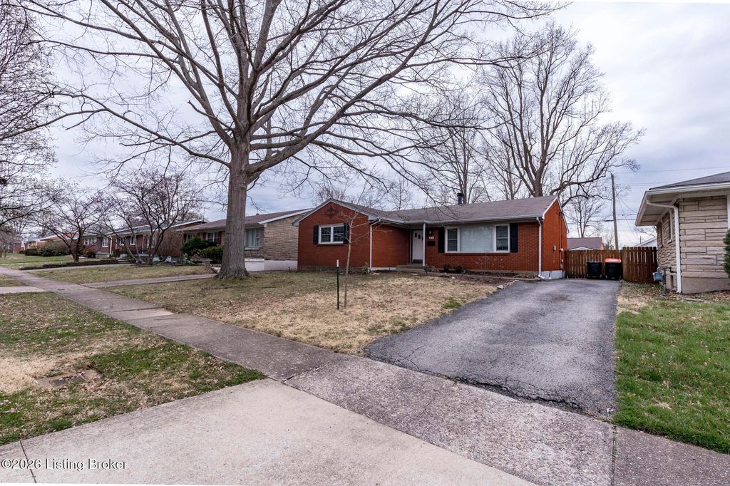 Photo of 3414 Bryan Way, Louisville, KY 40220 (MLS # 1712320)