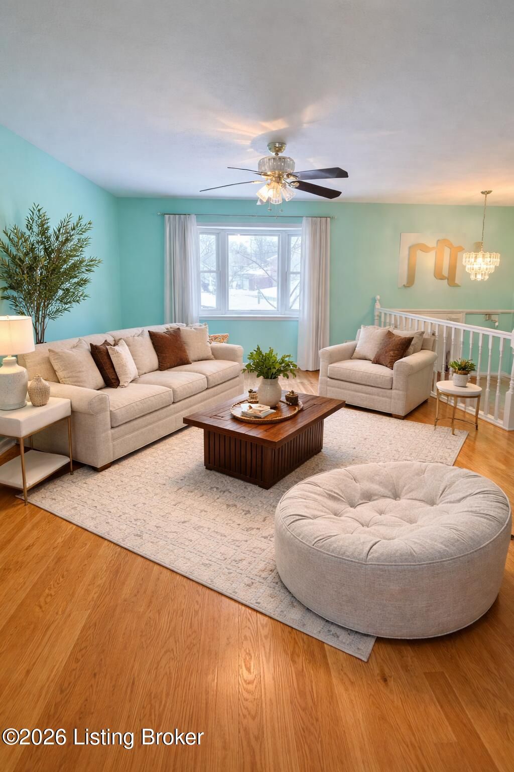 Photo of 6114 Moorhaven Dr, Louisville, KY 40219 (MLS # 1708492)