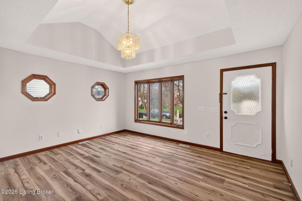 Photo of 102 W Florence Ave, Louisville, KY 40214 (MLS # 1712774)