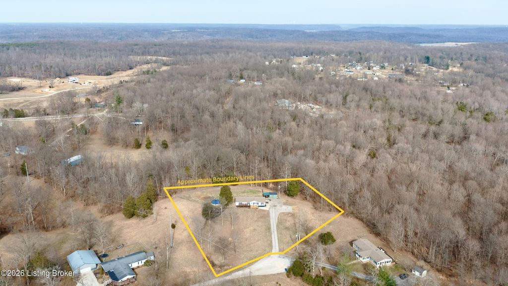 Photo of 305 Ellen Ln, Brandenburg, KY 40108 (MLS # 1712951)