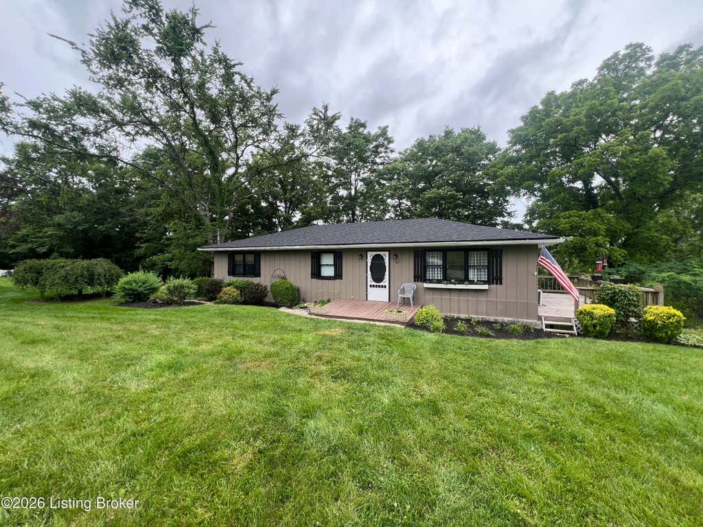 Photo of 817 Cane Run Rd, Turners Station, KY 40075 (MLS # 1720153)