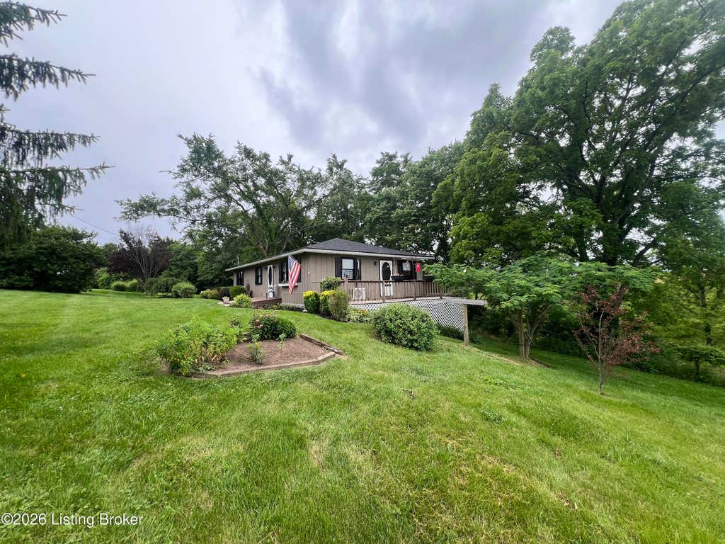 Photo of 817 Cane Run Rd, Turners Station, KY 40075 (MLS # 1720153)