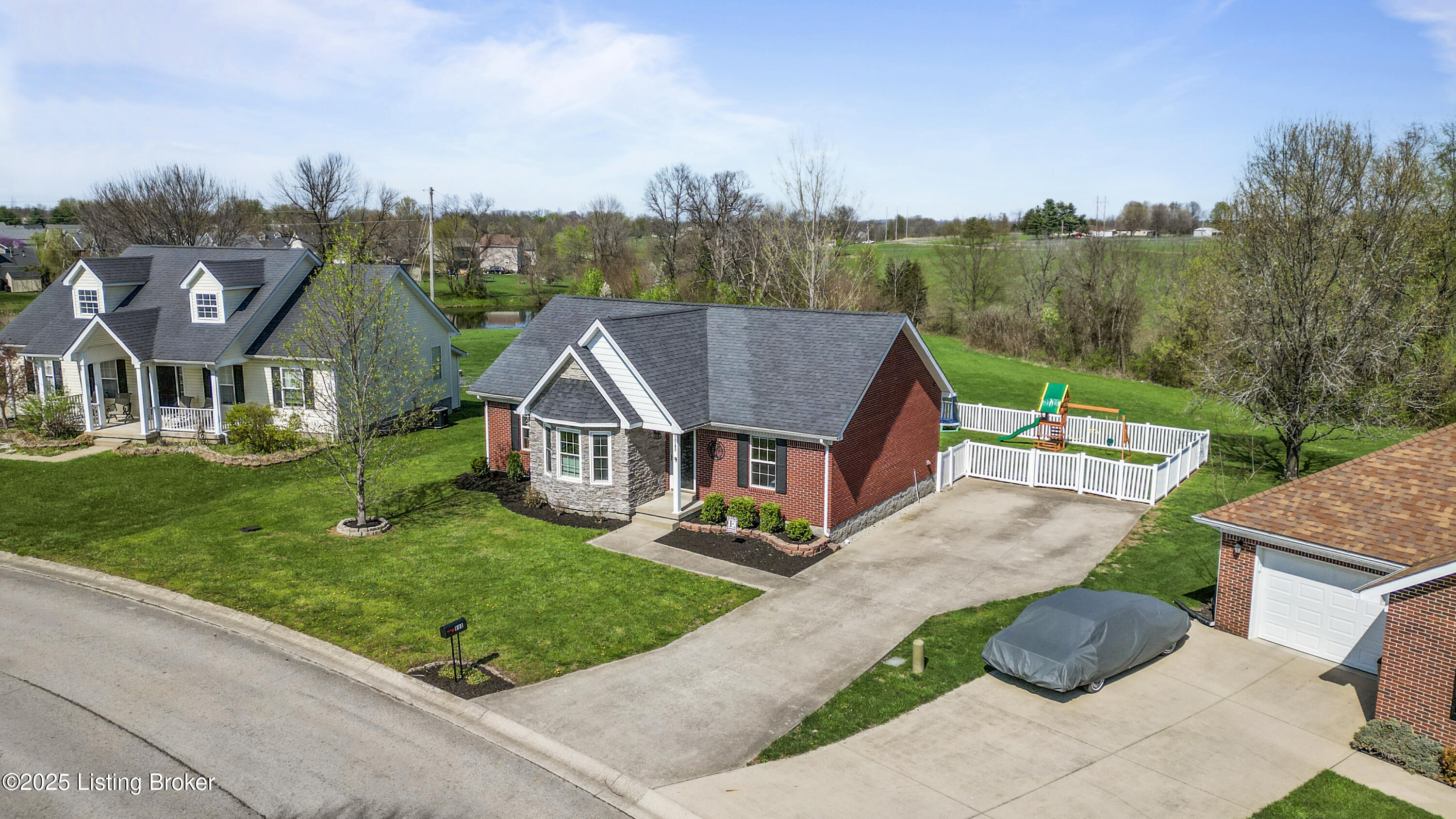 111 Tulip Dr, Bardstown, Kentucky image 5