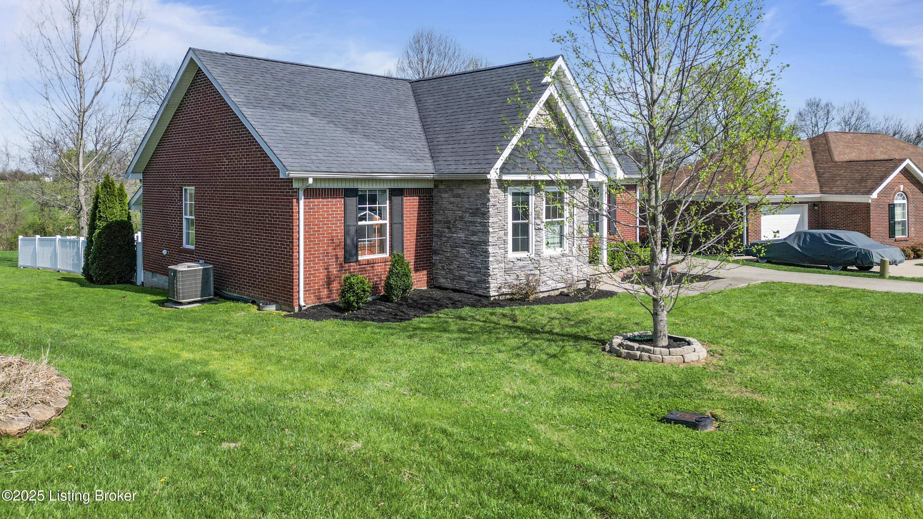 111 Tulip Dr, Bardstown, Kentucky image 3