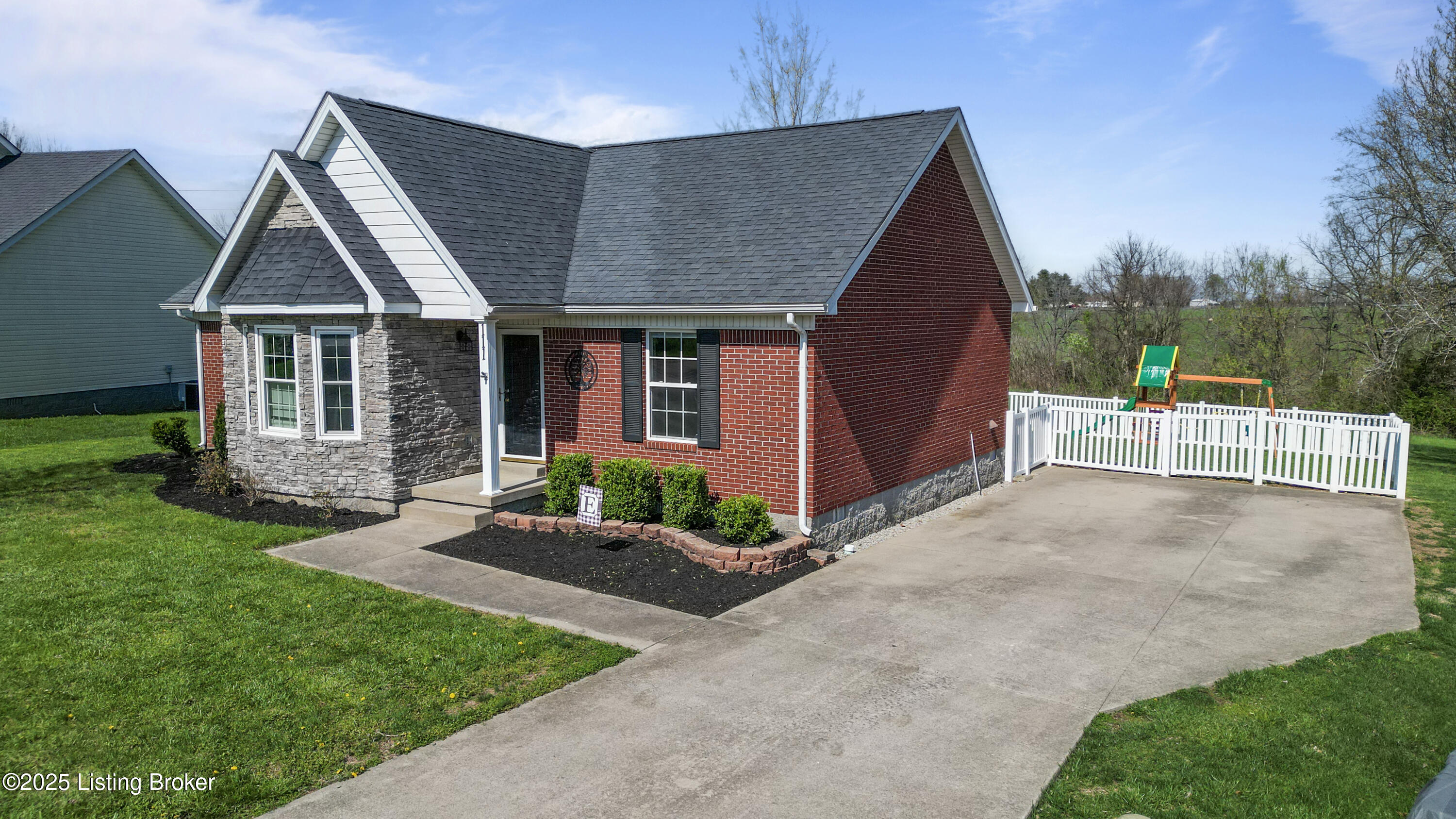 111 Tulip Dr, Bardstown, Kentucky image 4
