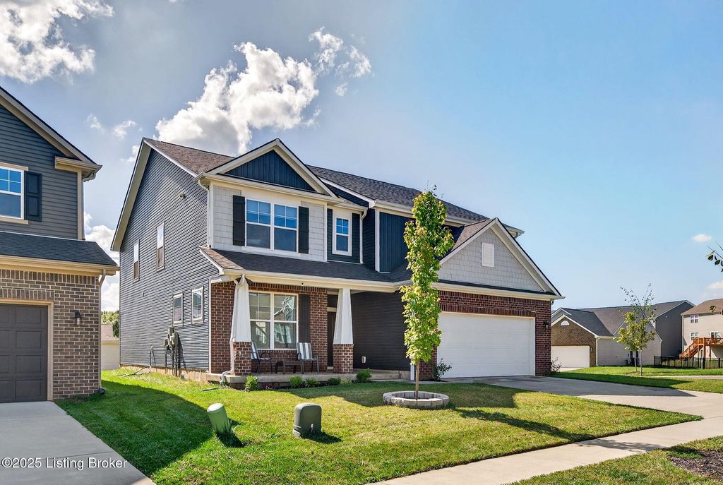 Photo of 16725 Taunton Vale Rd, Louisville, KY 40245 (MLS # 1700232)
