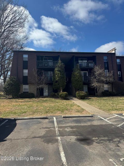 Photo of 3508 Lodge Ln #322, Louisville, KY 40218 (MLS # 1710131)