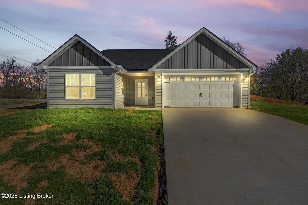 Photo of 8 Wilma Ave, Radcliff, KY 40160 (MLS # 1713754)