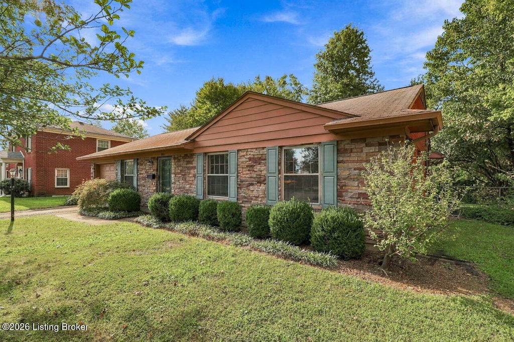 Photo of 8801 Blossom Ln, Louisville, KY 40242 (MLS # 1729285)