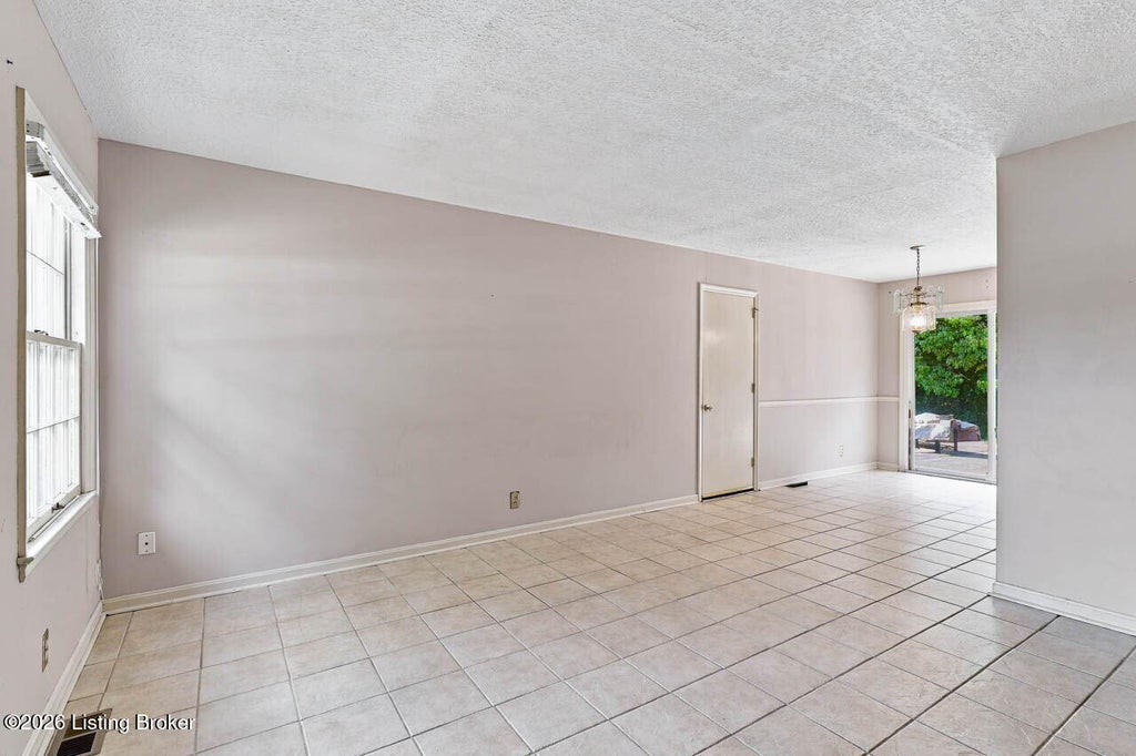Photo of 8801 Blossom Ln, Louisville, KY 40242 (MLS # 1729285)