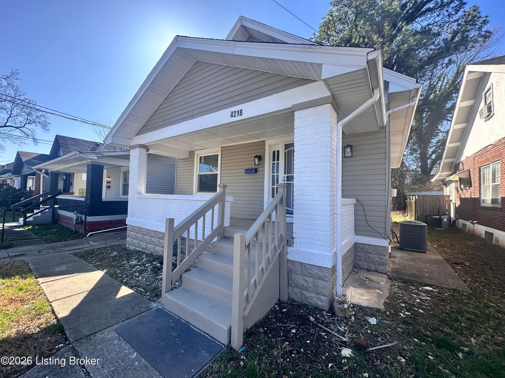 Photo of 4218 Winnrose Way, Louisville, KY 40211 (MLS # 1711553)