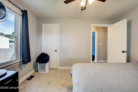 Tiny photo for 5003 Feys Dr, Louisville, KY 40216 (MLS # 1729631)