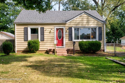 Photo of 5003 Feys Dr, Louisville, KY 40216 (MLS # 1729631)