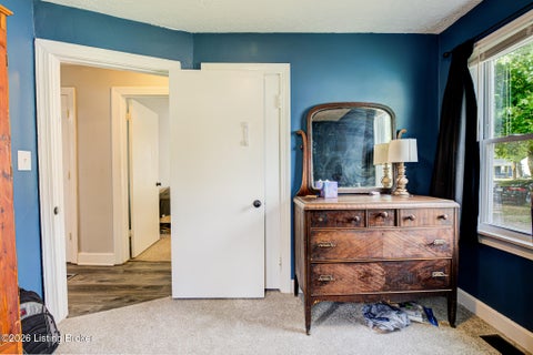 Tiny photo for 5003 Feys Dr, Louisville, KY 40216 (MLS # 1729631)