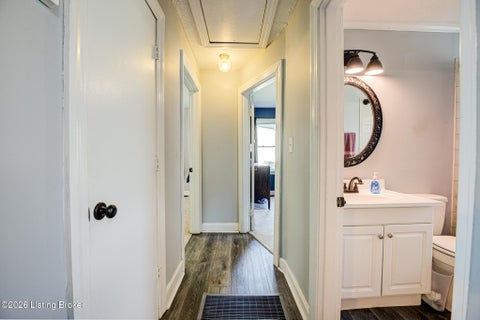 Tiny photo for 5003 Feys Dr, Louisville, KY 40216 (MLS # 1729631)