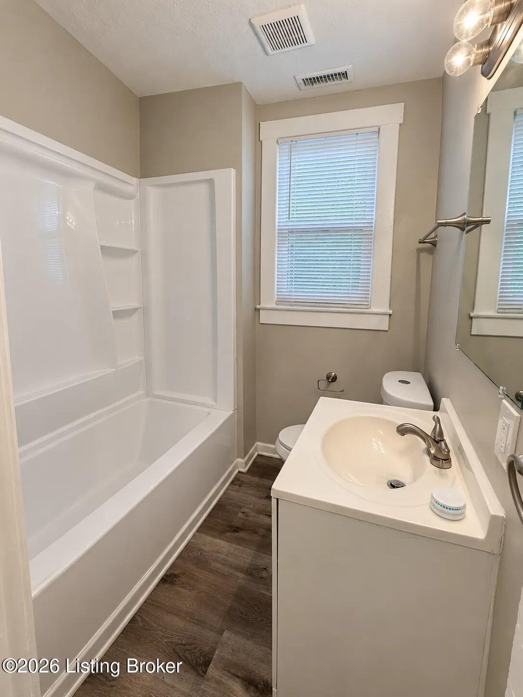 Photo of 1818 Dumesnil St, Louisville, KY 40210 (MLS # 1732875)