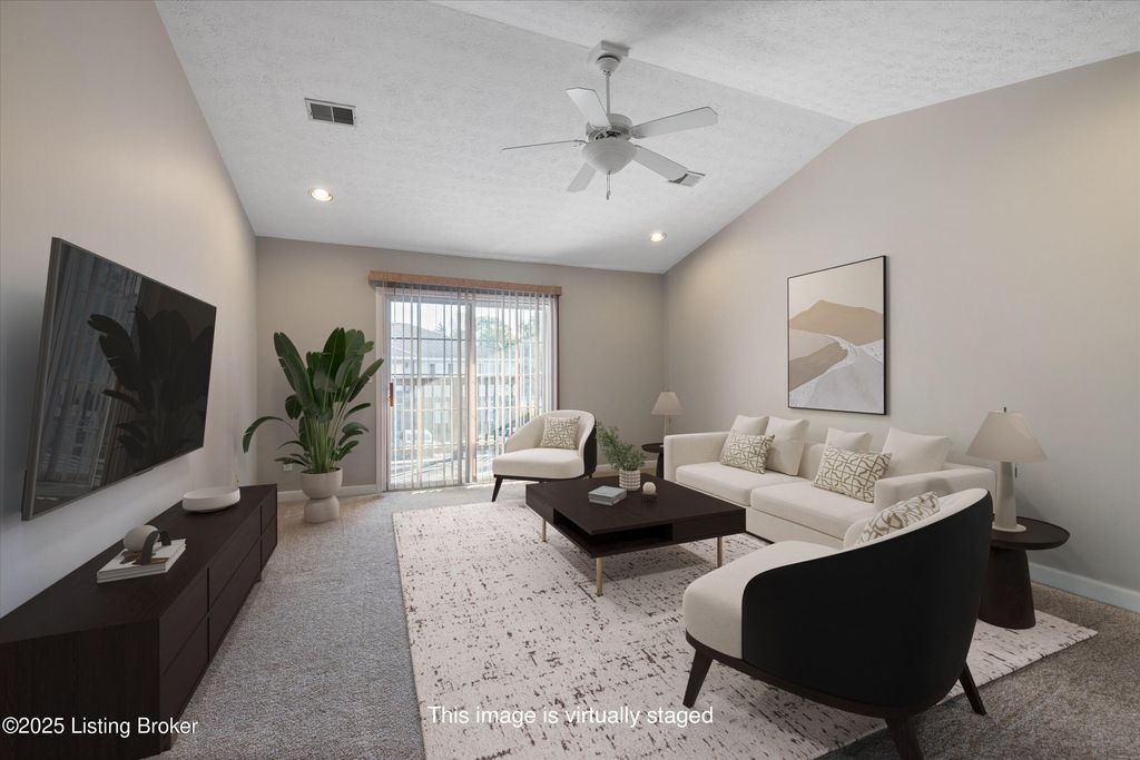 Photo of 11909 Tazwell Dr #5, Louisville, KY 40245 (MLS # 1701977)