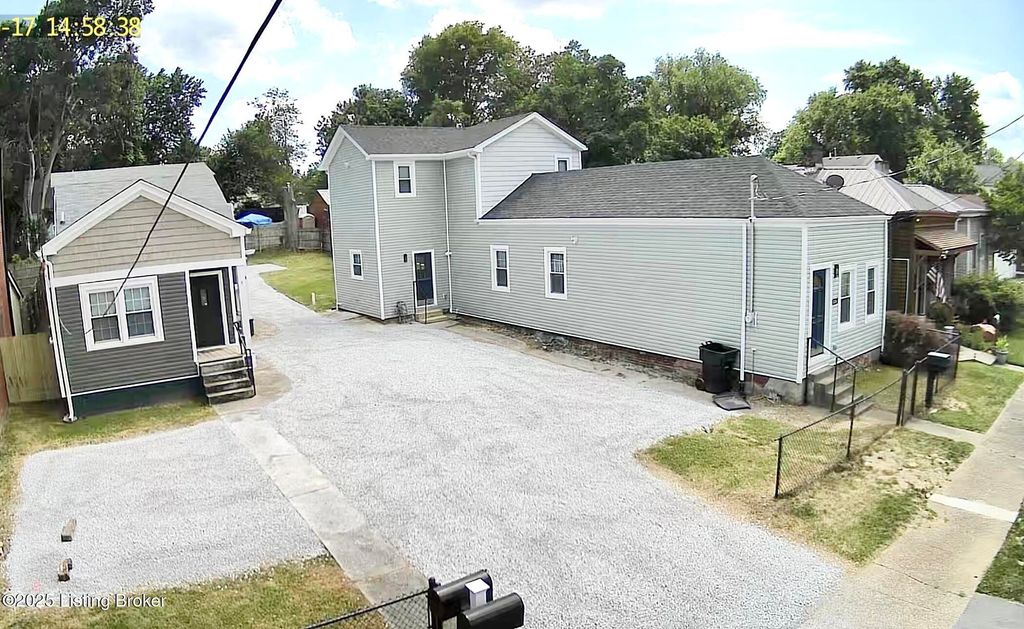 Photo of 3202 Rudd Ave, Louisville, KY 40212 (MLS # 1702372)