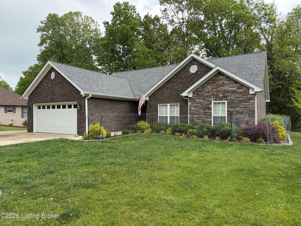 Photo of 1681 Lakeshore Pkwy, Brandenburg, KY 40108 (MLS # 1715789)