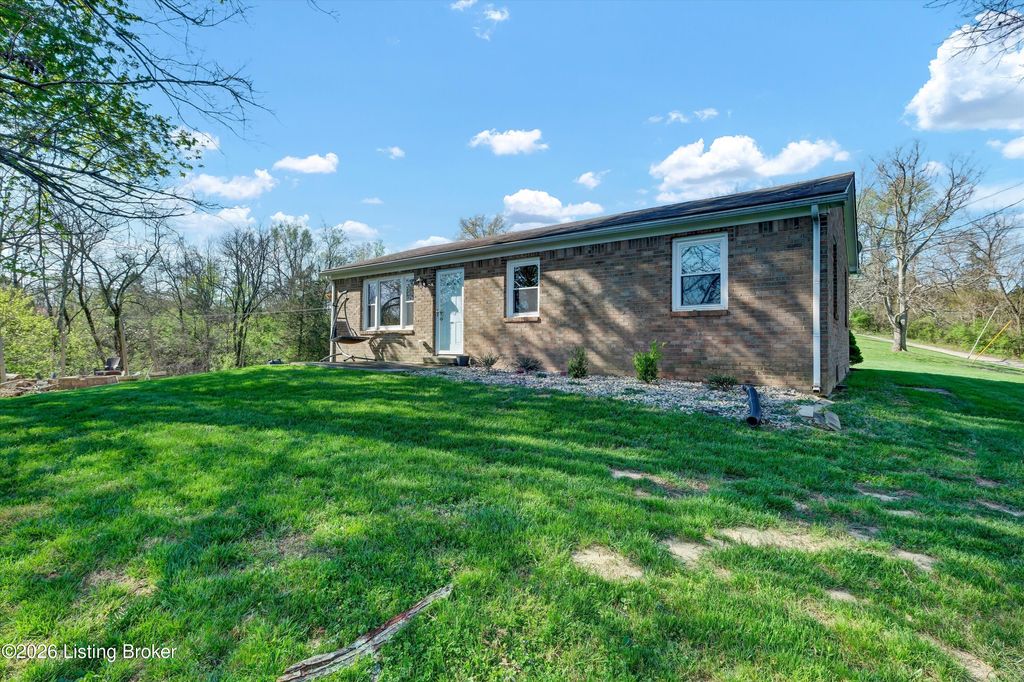 Photo of 75 Connie Ln, Taylorsville, KY 40071 (MLS # 1713992)