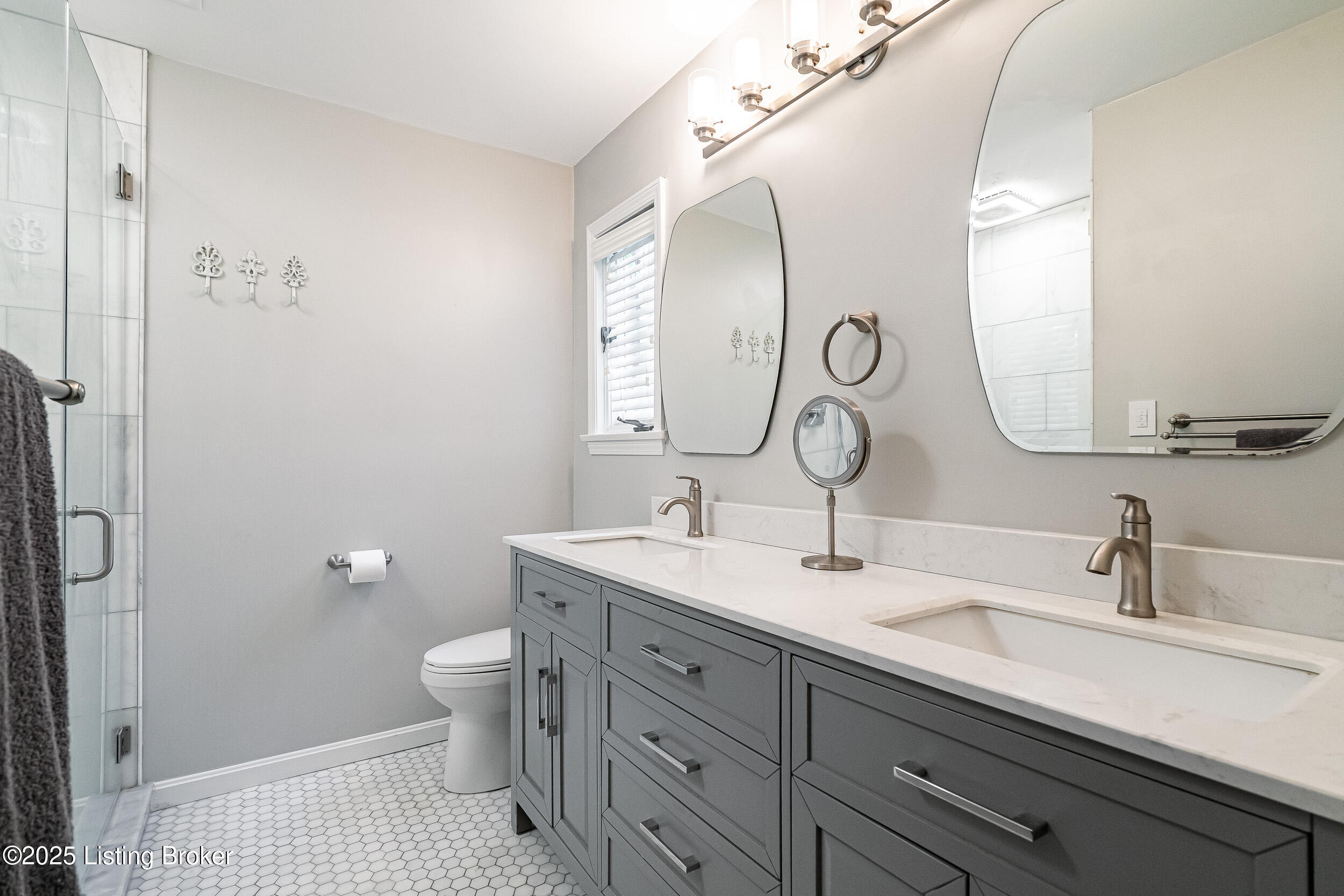 8015 Weyanoke Ct, Prospect, Kentucky image 35