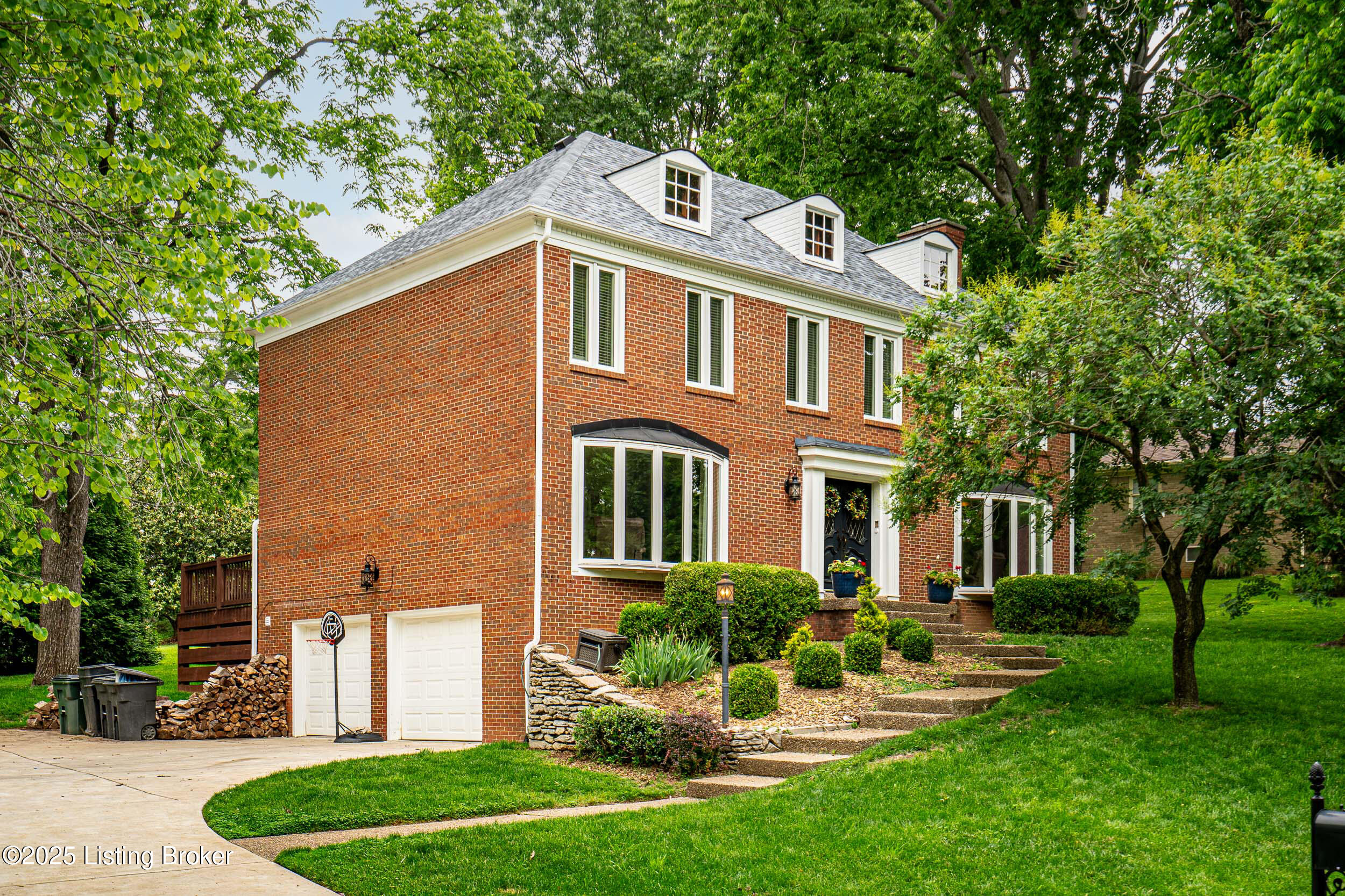 8015 Weyanoke Ct, Prospect, Kentucky image 3