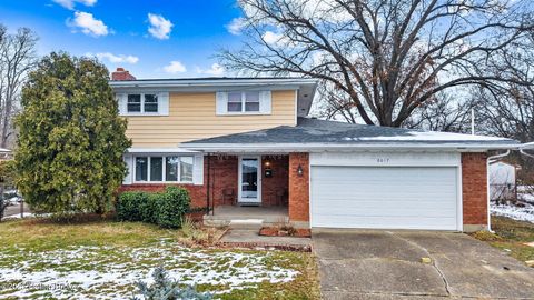 Photo of 6017 Bay Pine Dr, Louisville, KY 40219 (MLS # 1705431)