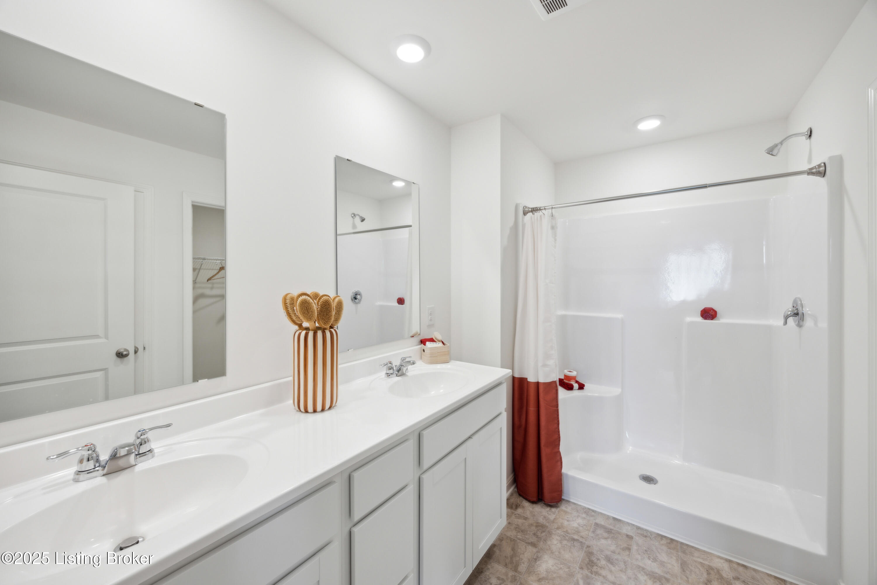 11040 Pheasant Hill Cir, Louisville, Pennsylvania image 16