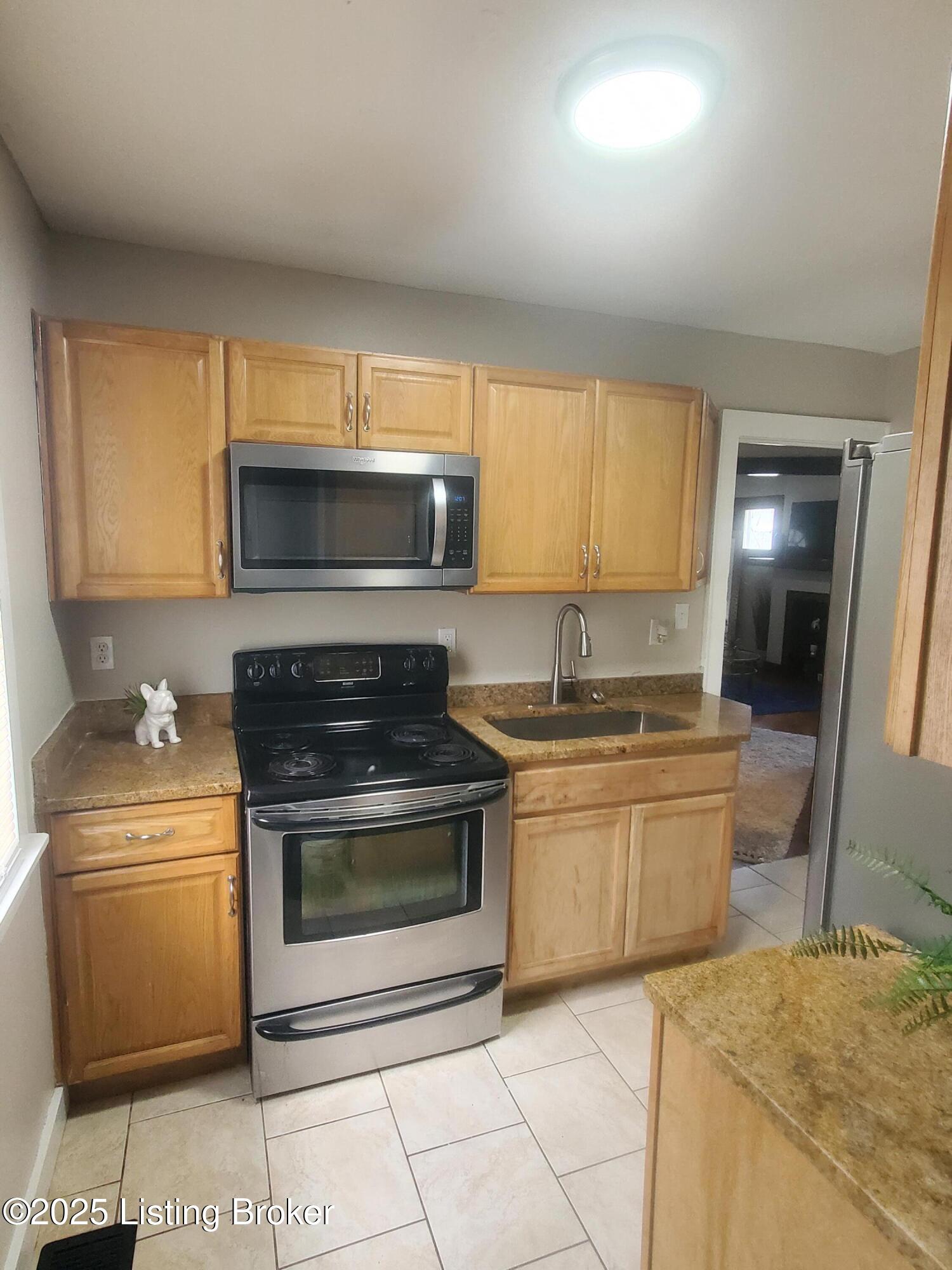 1549 Catalpa St, Louisville, Kentucky image 6