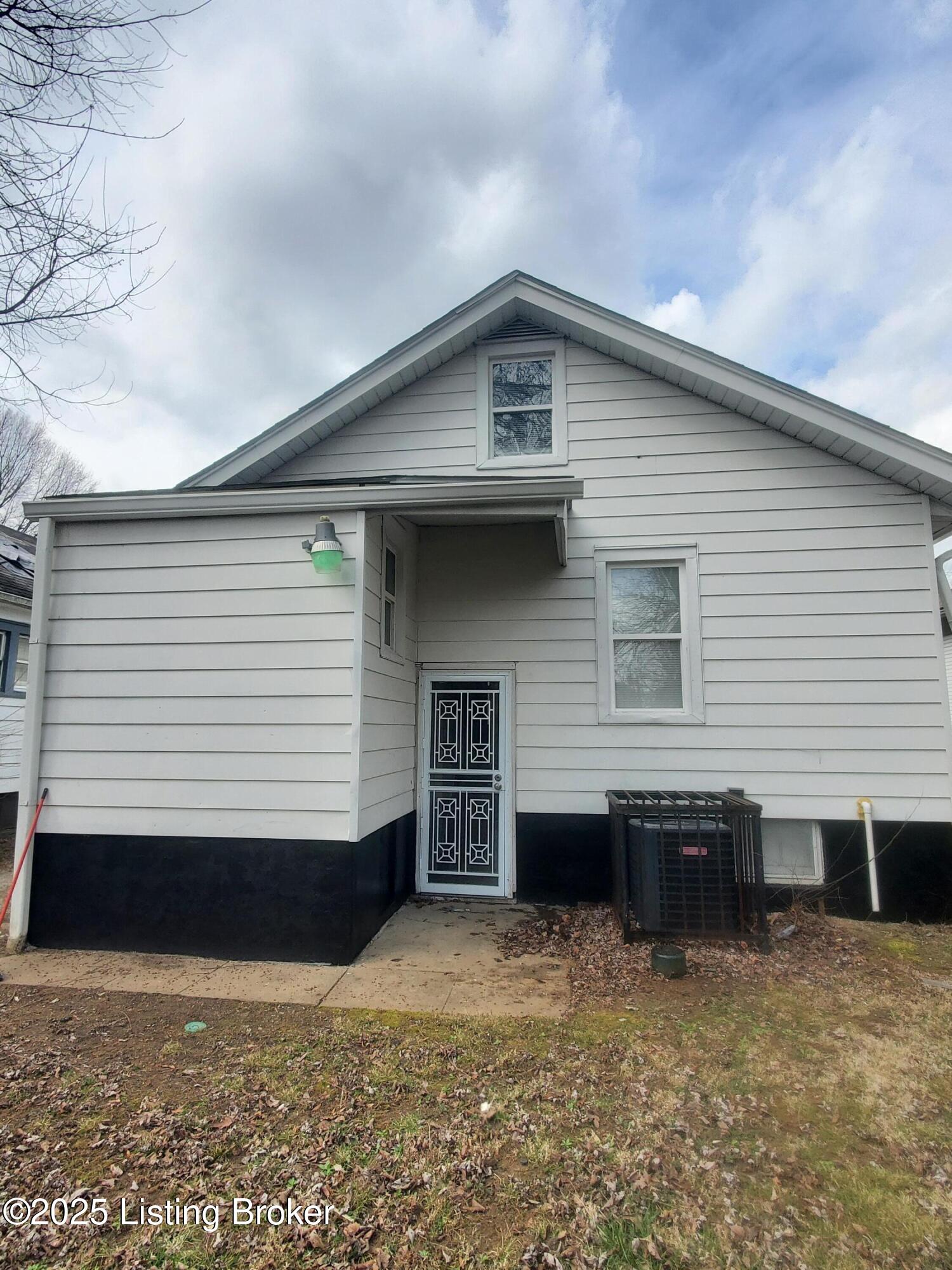1549 Catalpa St, Louisville, Kentucky image 24