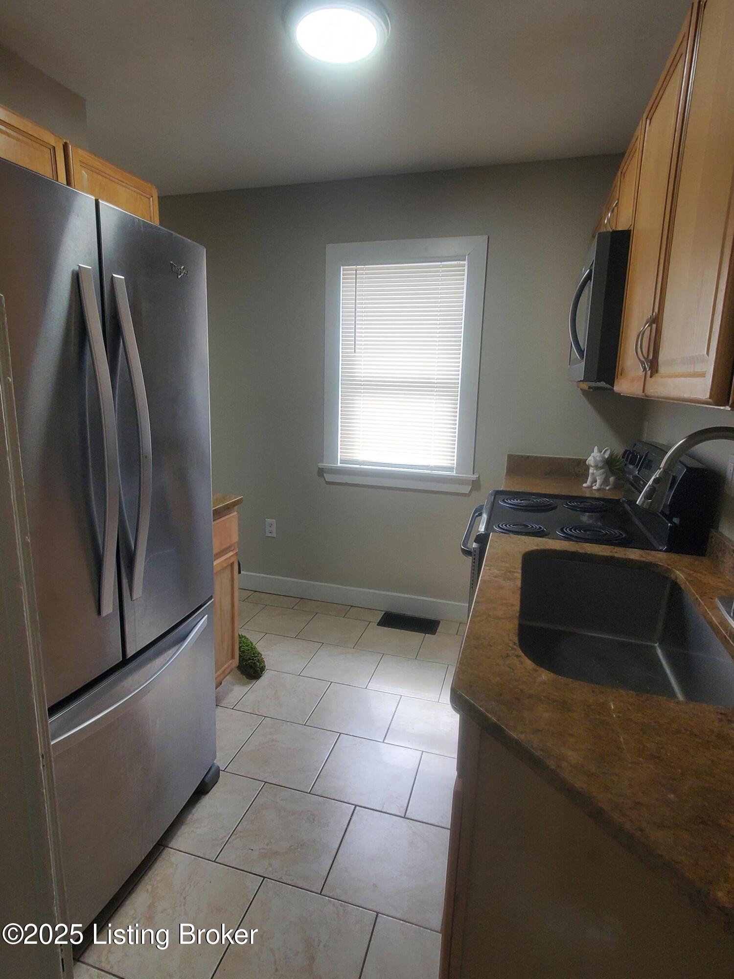 1549 Catalpa St, Louisville, Kentucky image 7