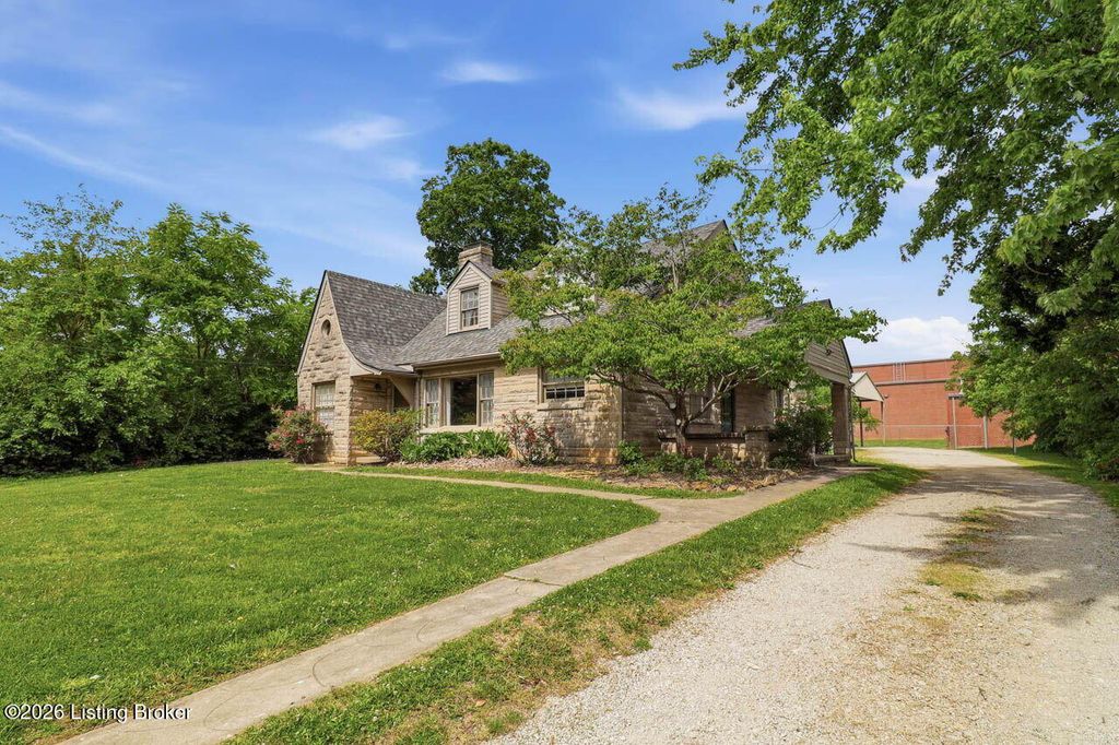 Photo of 219 West Ave, Mt Washington, KY 40047 (MLS # 1717788)