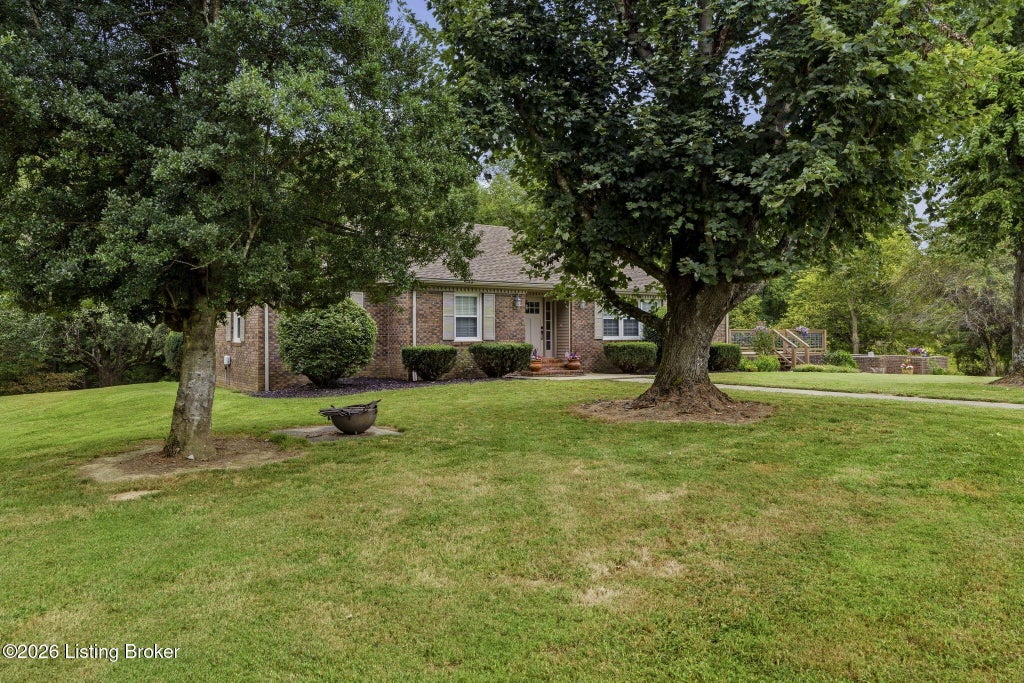 Photo of 3408 Boiling Springs Rd, Bowling Green, KY 42101 (MLS # 1730111)