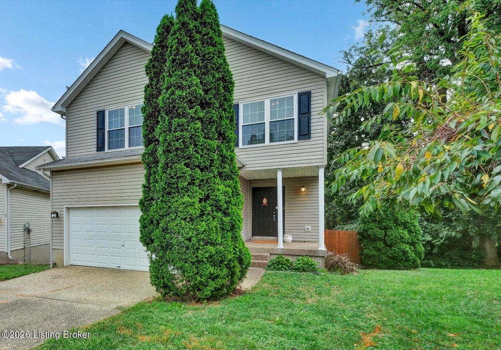 Photo of 11415 Catalpa View Ct, Louisville, KY 40299 (MLS # 1730726)