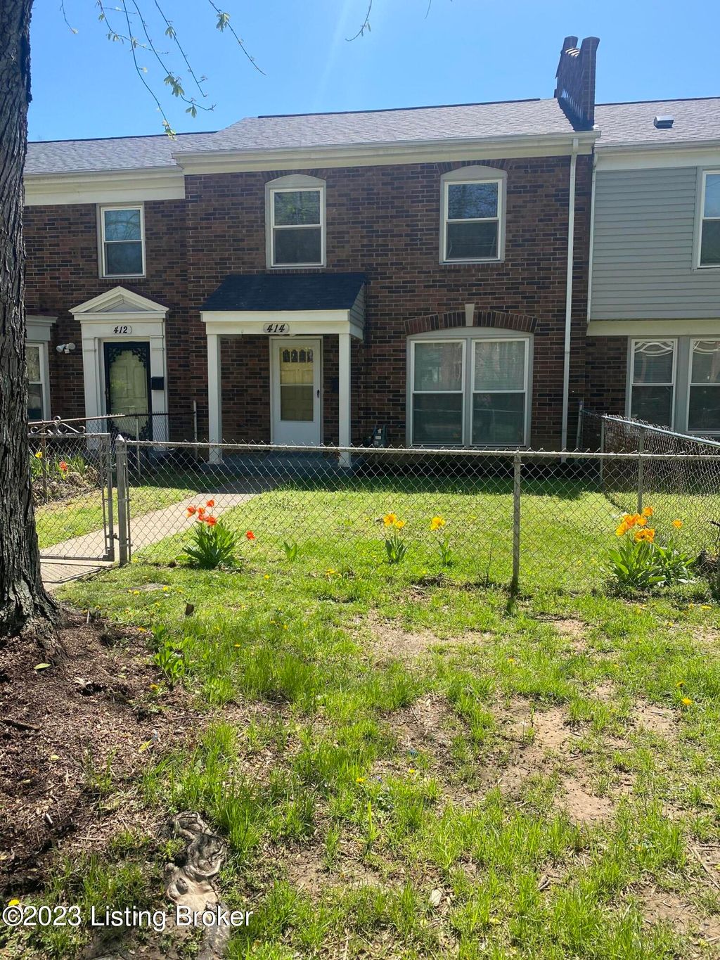 Photo of 414 W Hill St, Louisville, KY 40208 (MLS # 1712581)